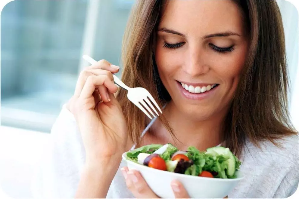 cion-saludables-tras-implante-dental