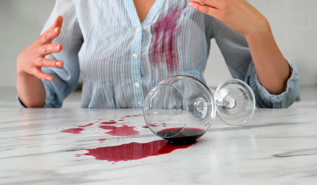mancha de vino en la ropa
