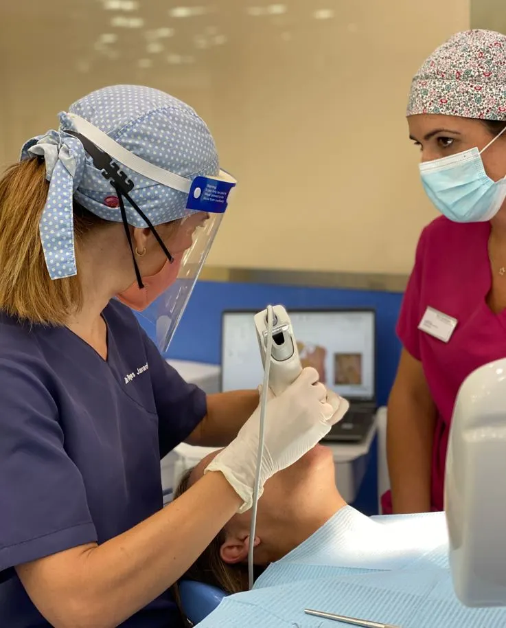 periodoncia-en-sevilla